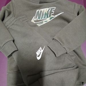 Nike Olive Green Hoodie and Sweatpants Set